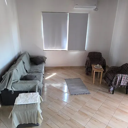Flo Villa Shëngjin